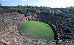 Das Amphitheater von Sutri [Greenlinietours.com.cloud]